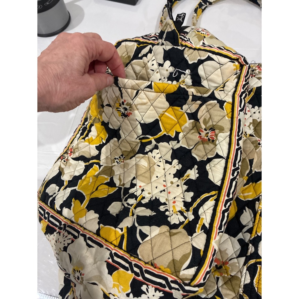 Vera Bradley Retired Dogwood Quilted Large Duffel Bag Yellow Floral Travel - Picture 3 of 9